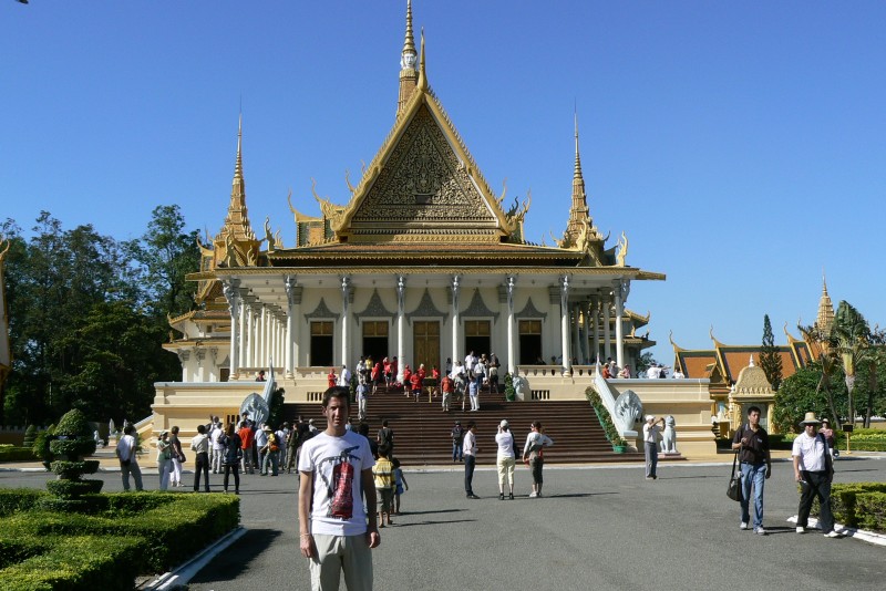 47 Phnom Penh